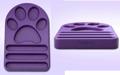 Freezbone Hundespielzeug FreezPaw Hundematte, violett