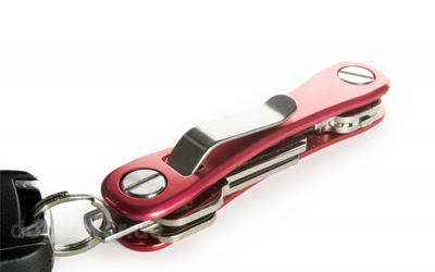 KEYSMART aus Aluminum, zusätzliche Befestigungsmöglichkeit am Gürtel o.ä.