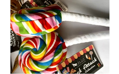 P.L.A.Y. Pet Lifestyle and You Snack Attack Lollipop