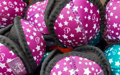 Puppingtons Pods mit Schlaufe interaktives Hundespielzeug purple Star