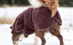 Woolie Pomppa der Wollmantel Hundemantel, maroon